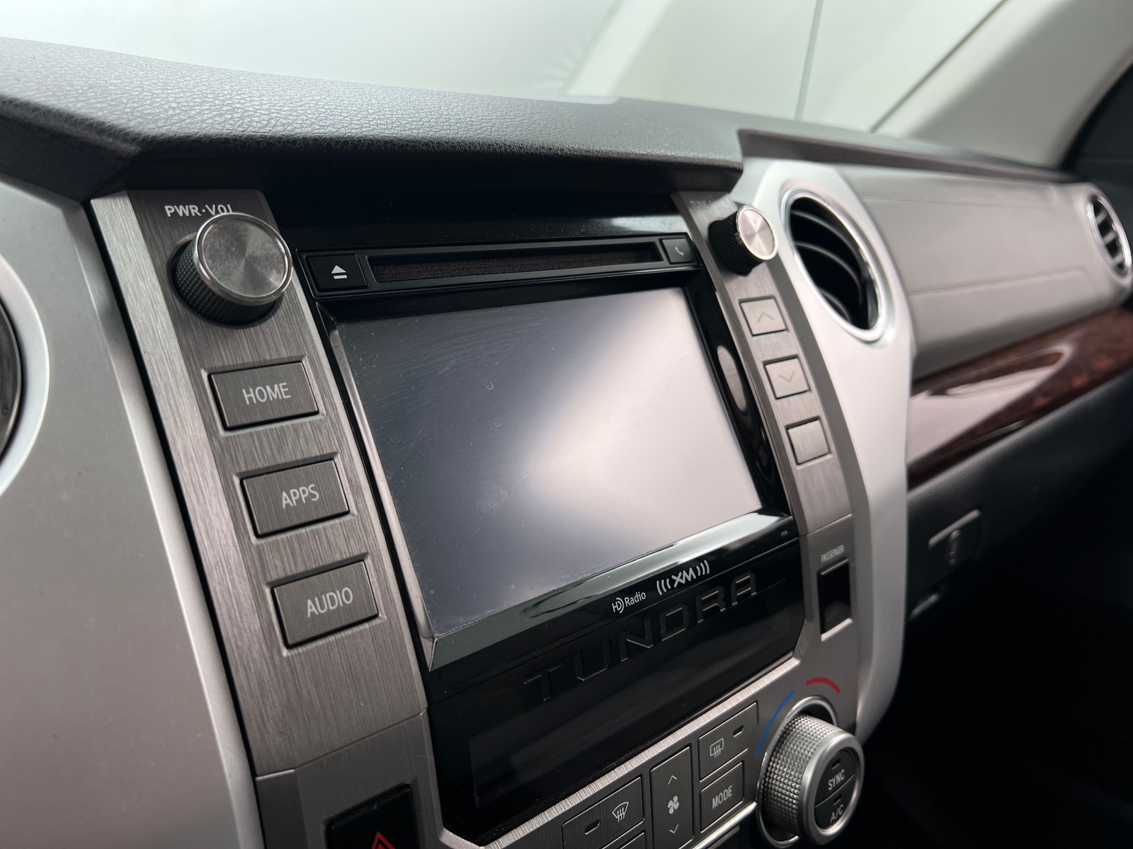 Thumbnail: 2014 Toyota Tundra - 4