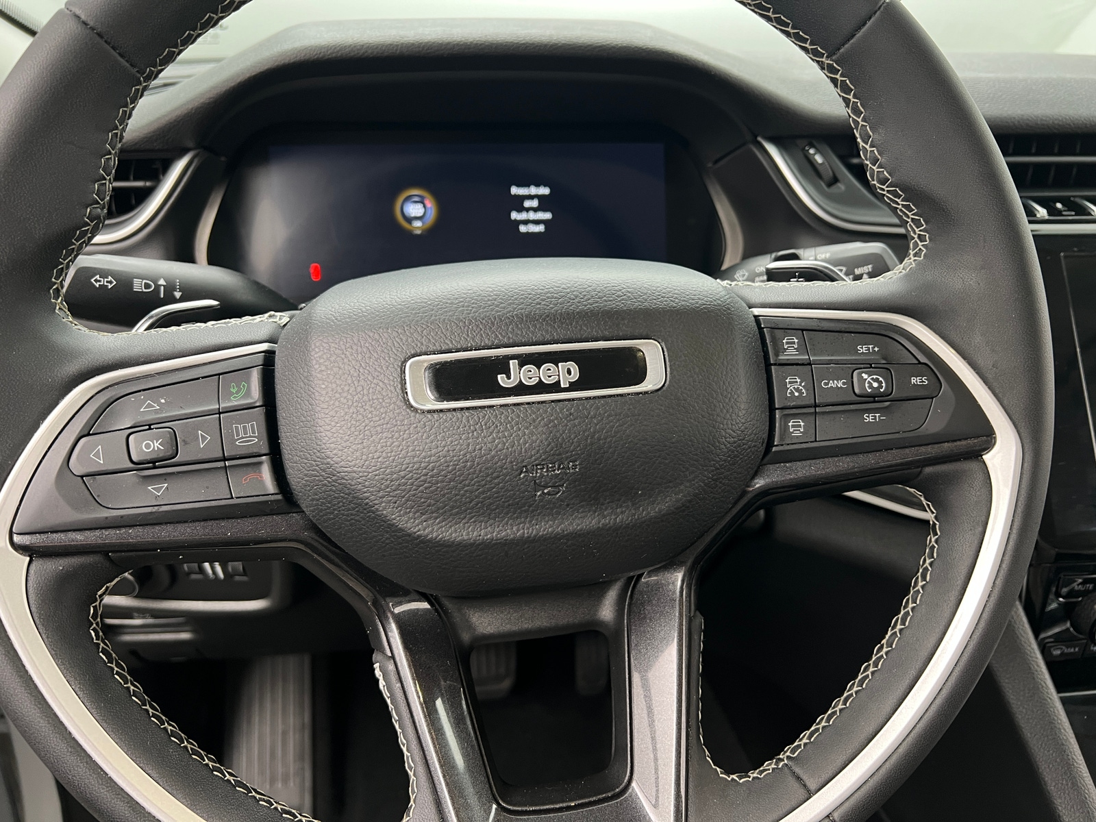 Thumbnail: 2023 Jeep Grand Cherokee L - 5