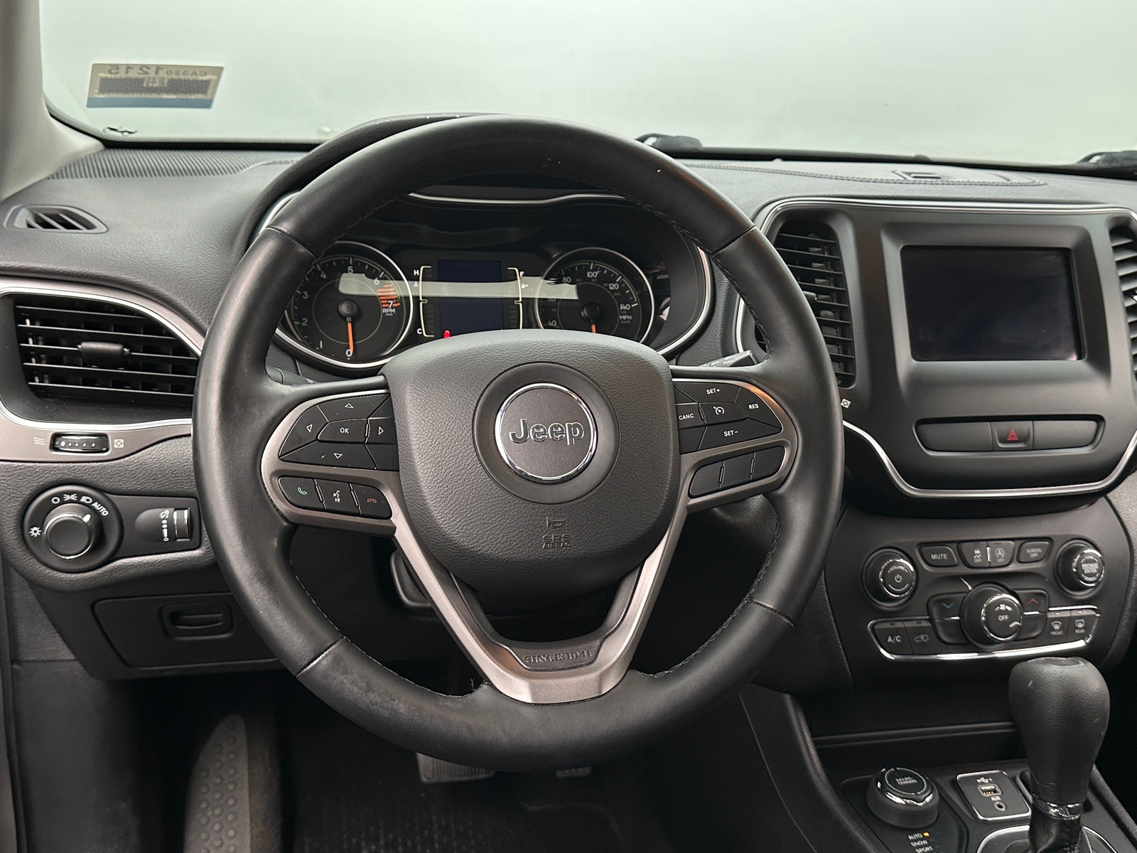 Thumbnail: 2020 Jeep Cherokee - 5