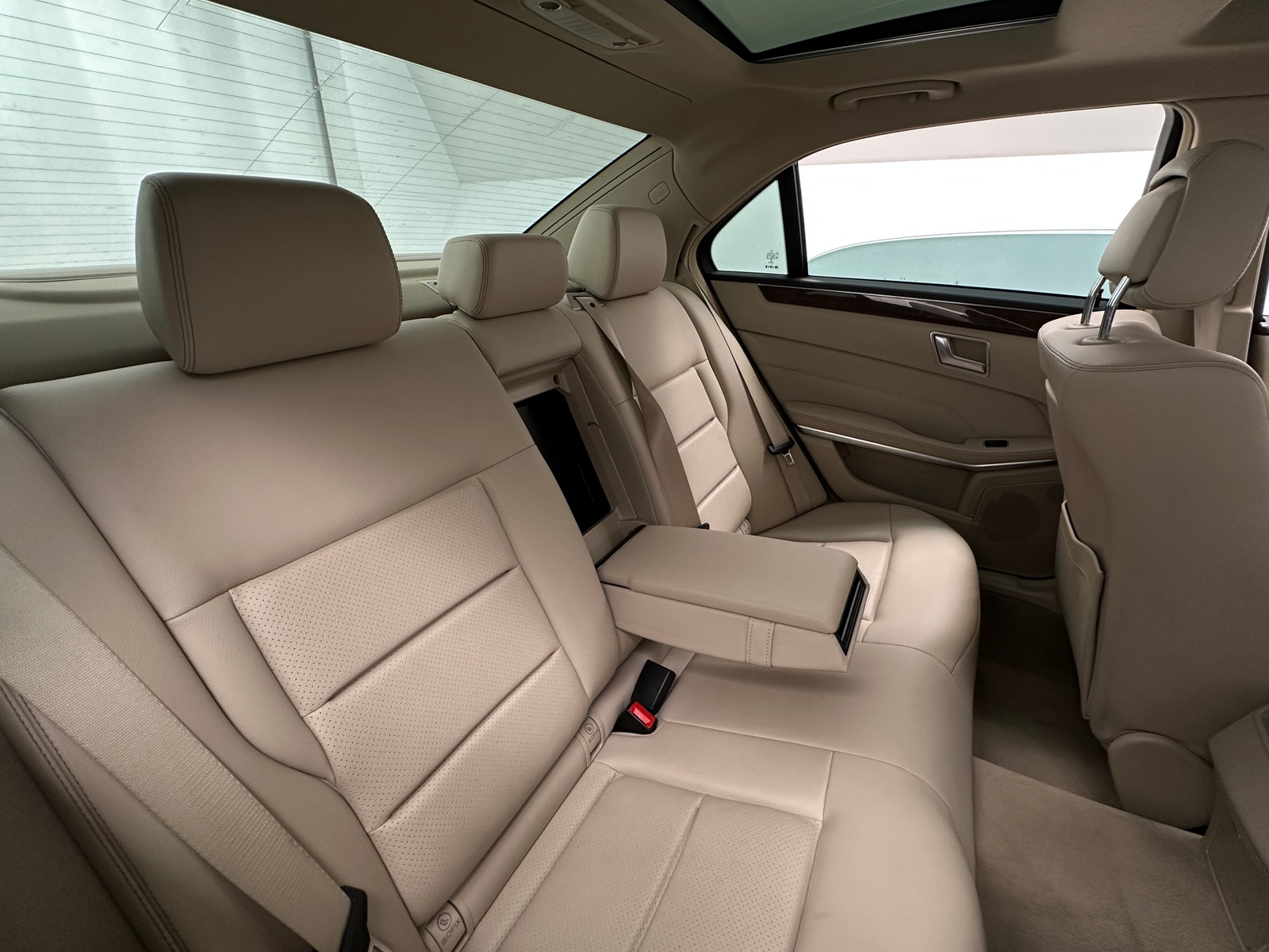 Thumbnail: 2016 Mercedes-Benz E-Class - 5