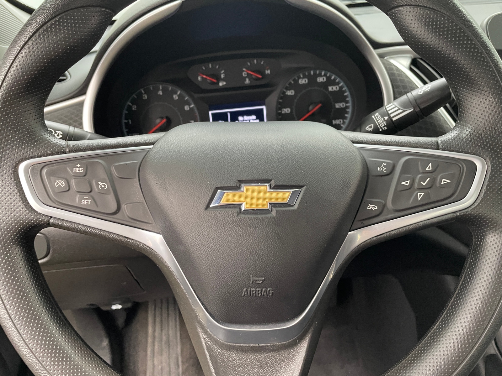 Thumbnail: 2022 Chevrolet Malibu - 5