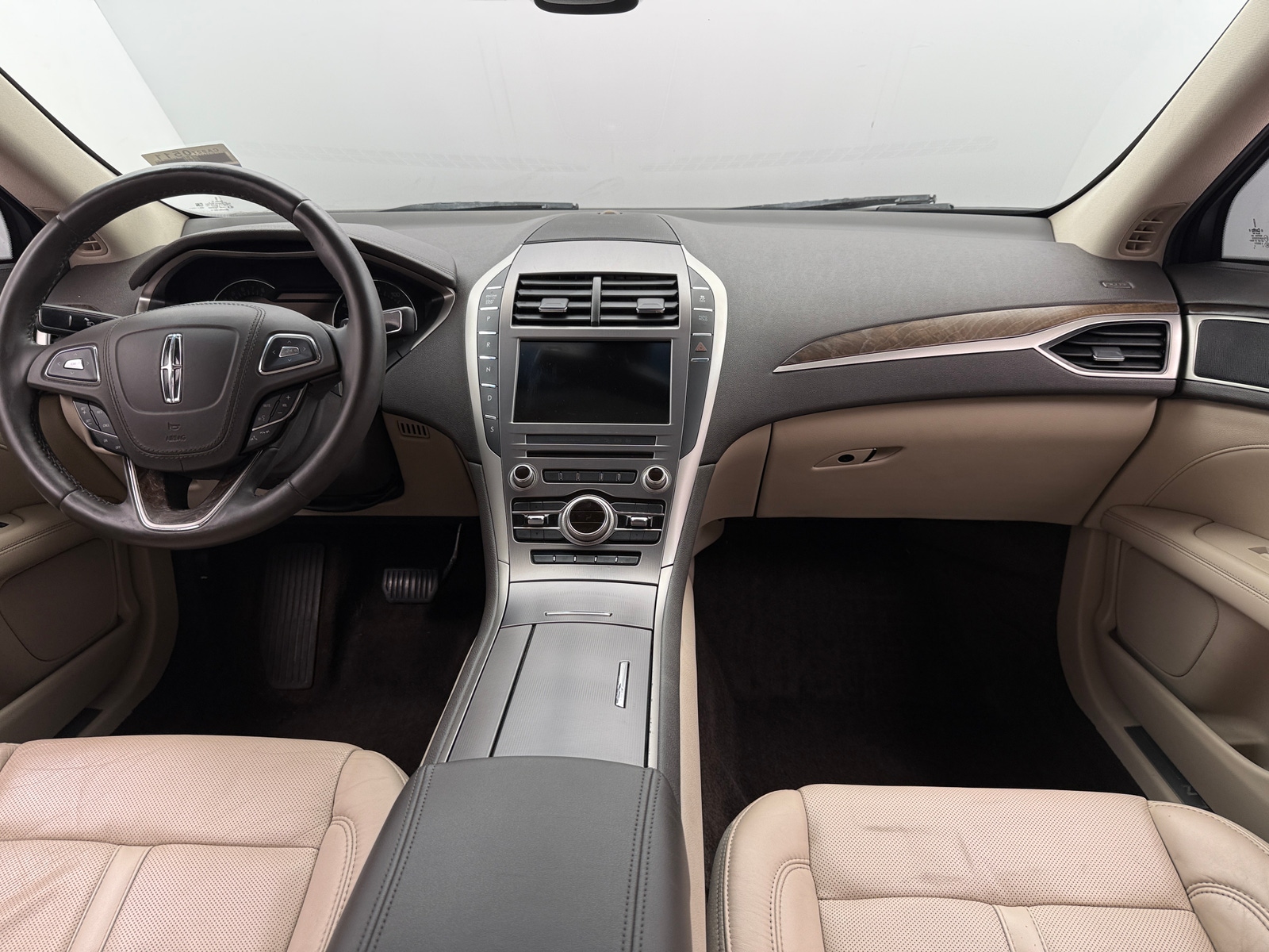 Thumbnail: 2017 Lincoln MKZ - 2