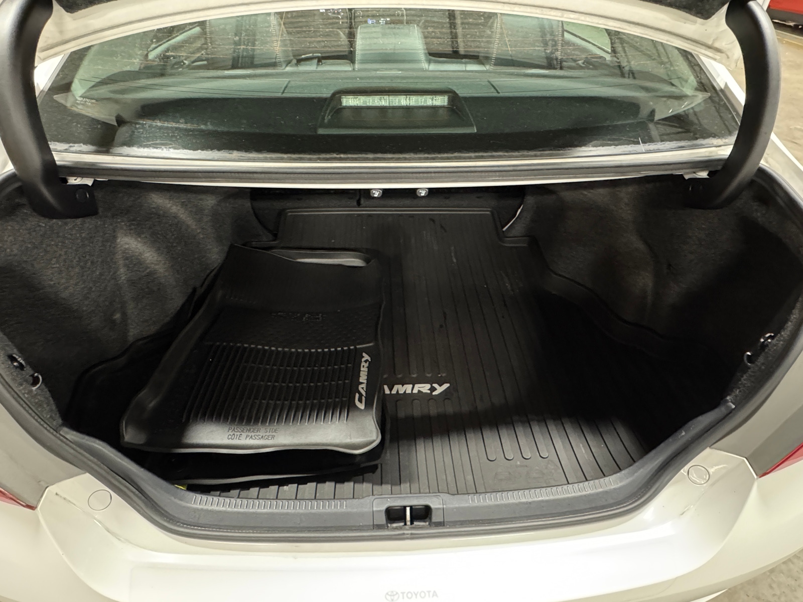 Thumbnail: 2017 Toyota Camry - 7