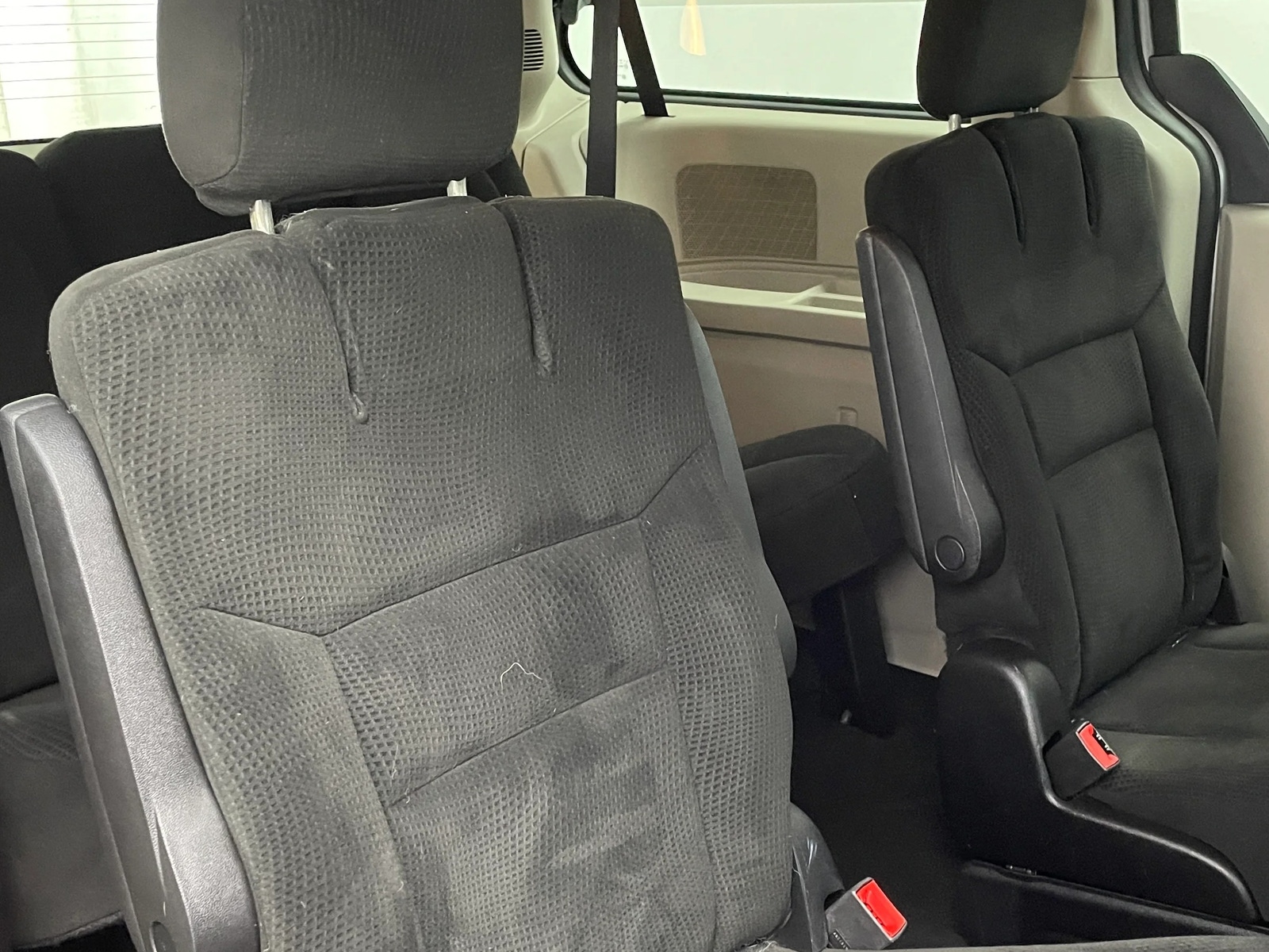 Thumbnail: 2016 Dodge Grand Caravan - 6