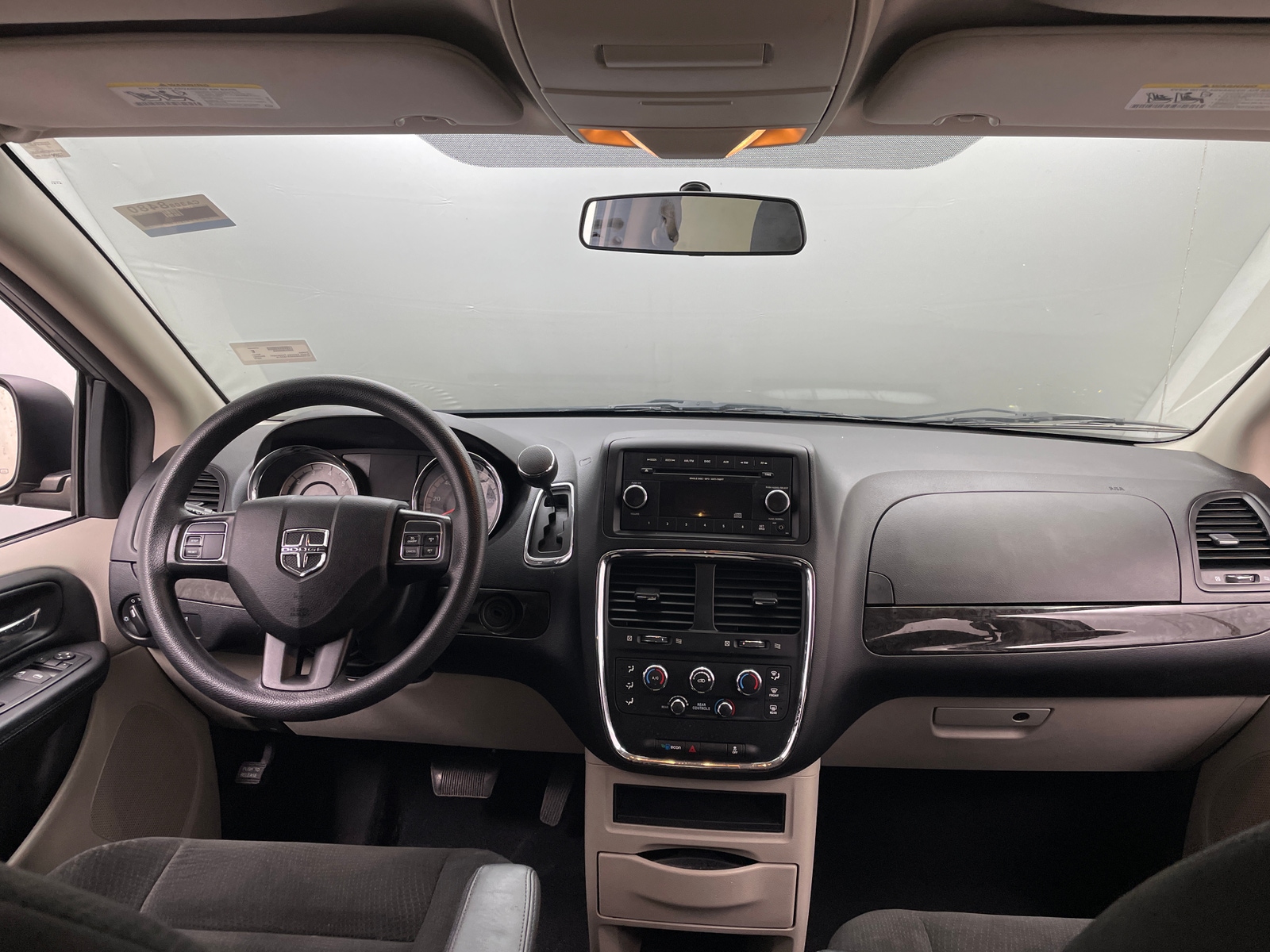 Thumbnail: 2016 Dodge Grand Caravan - 3