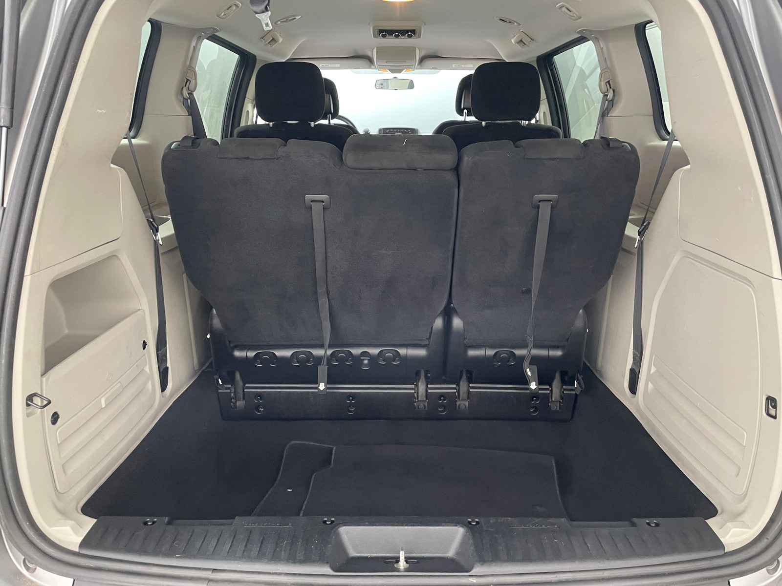 Thumbnail: 2016 Dodge Grand Caravan - 7