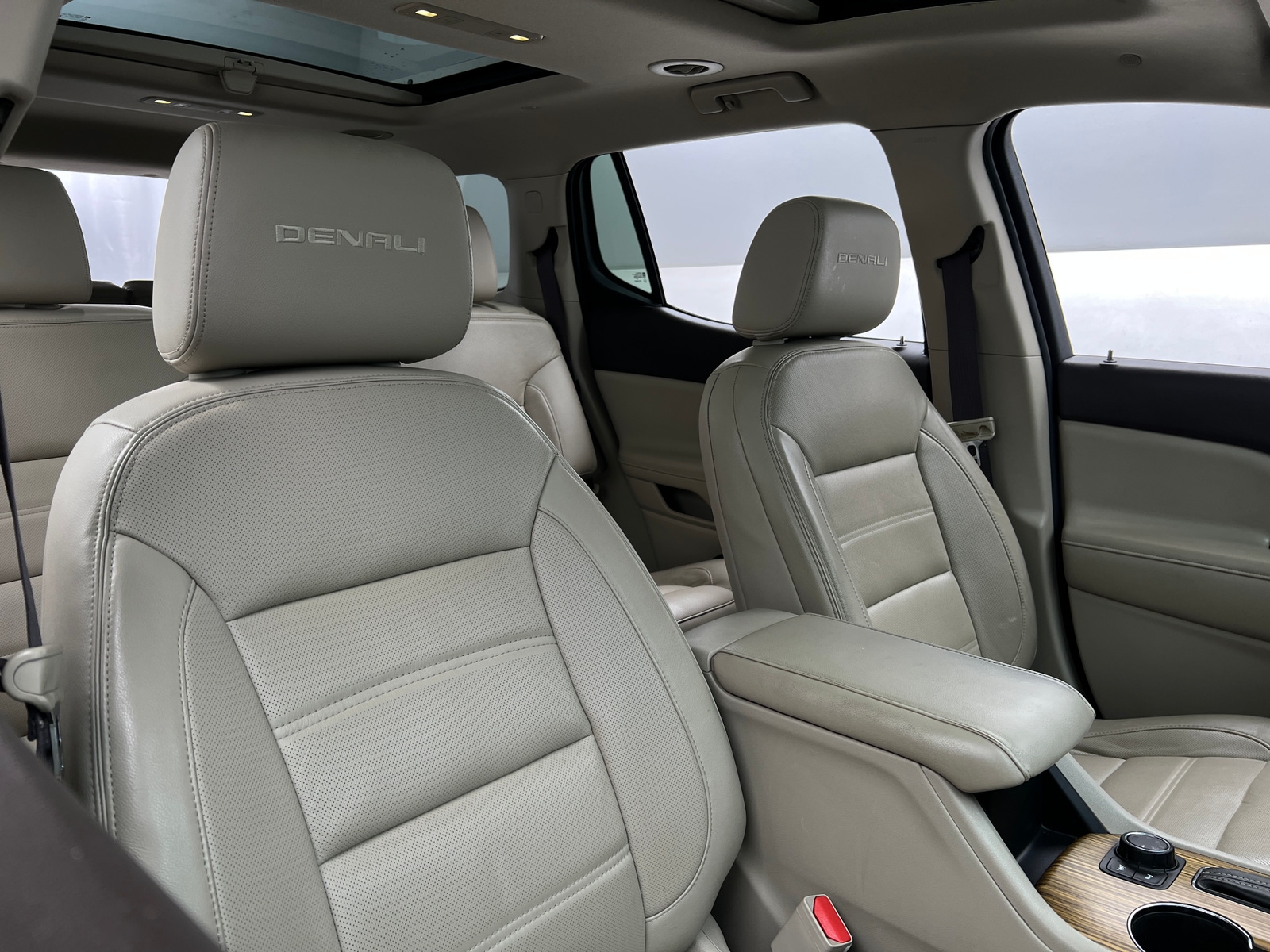 Thumbnail: 2017 GMC Acadia - 2