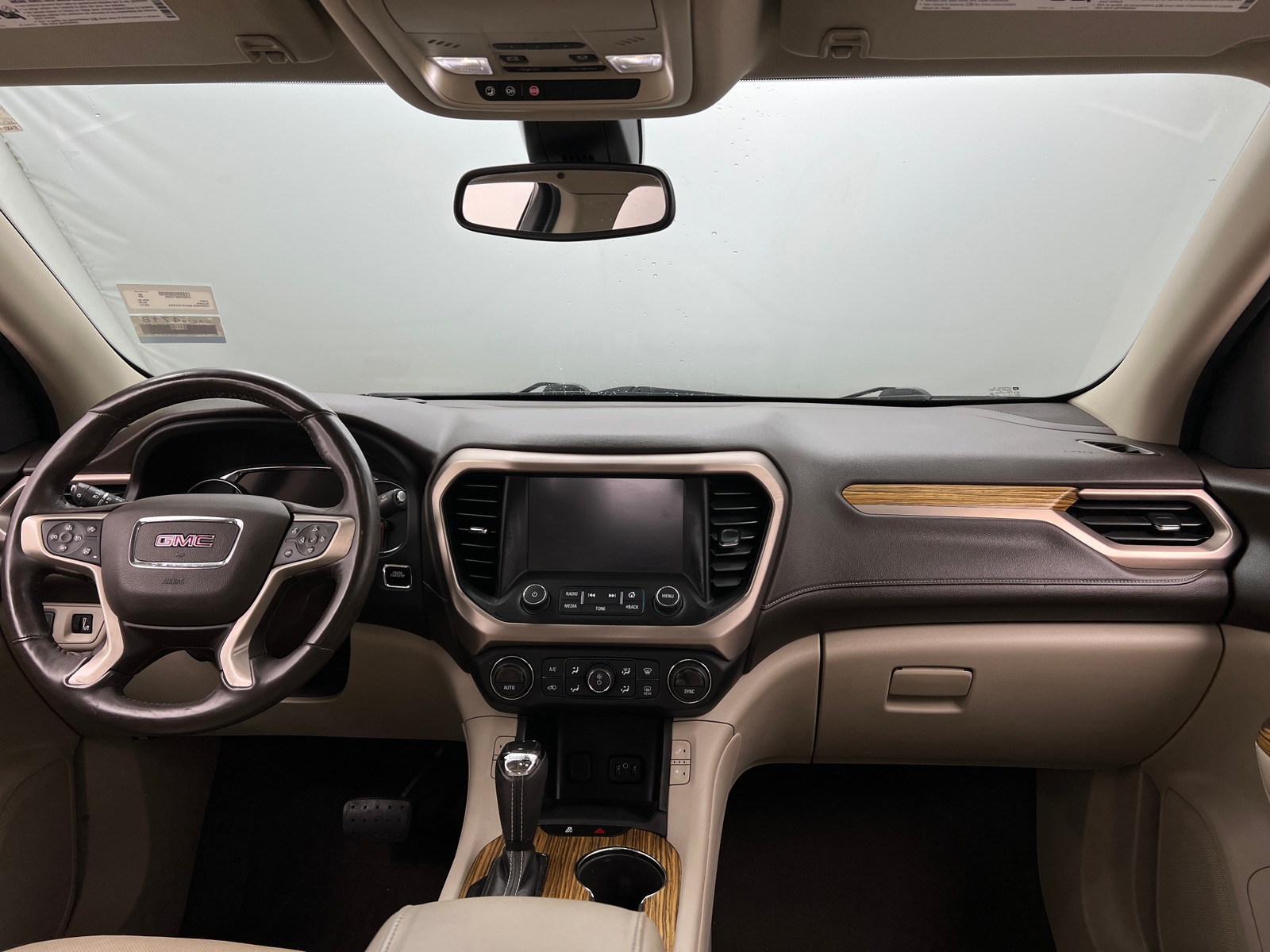 Thumbnail: 2017 GMC Acadia - 3