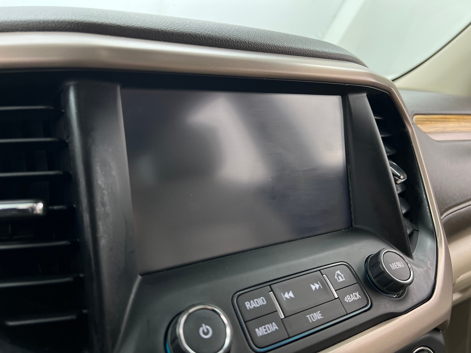 Thumbnail: 2017 GMC Acadia - 4