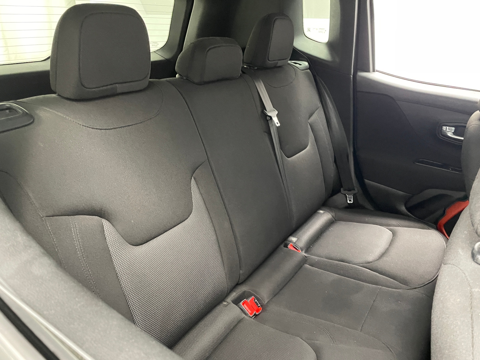 Thumbnail: 2018 Jeep Renegade - 6