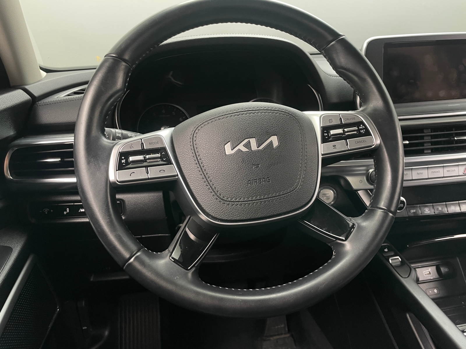 Thumbnail: 2022 Kia Telluride - 5