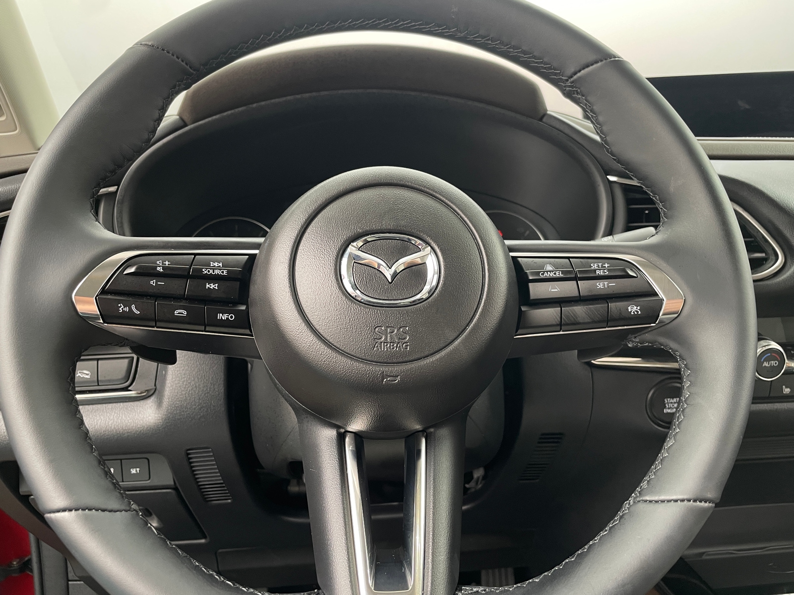 Thumbnail: 2025 Mazda CX-30 - 4