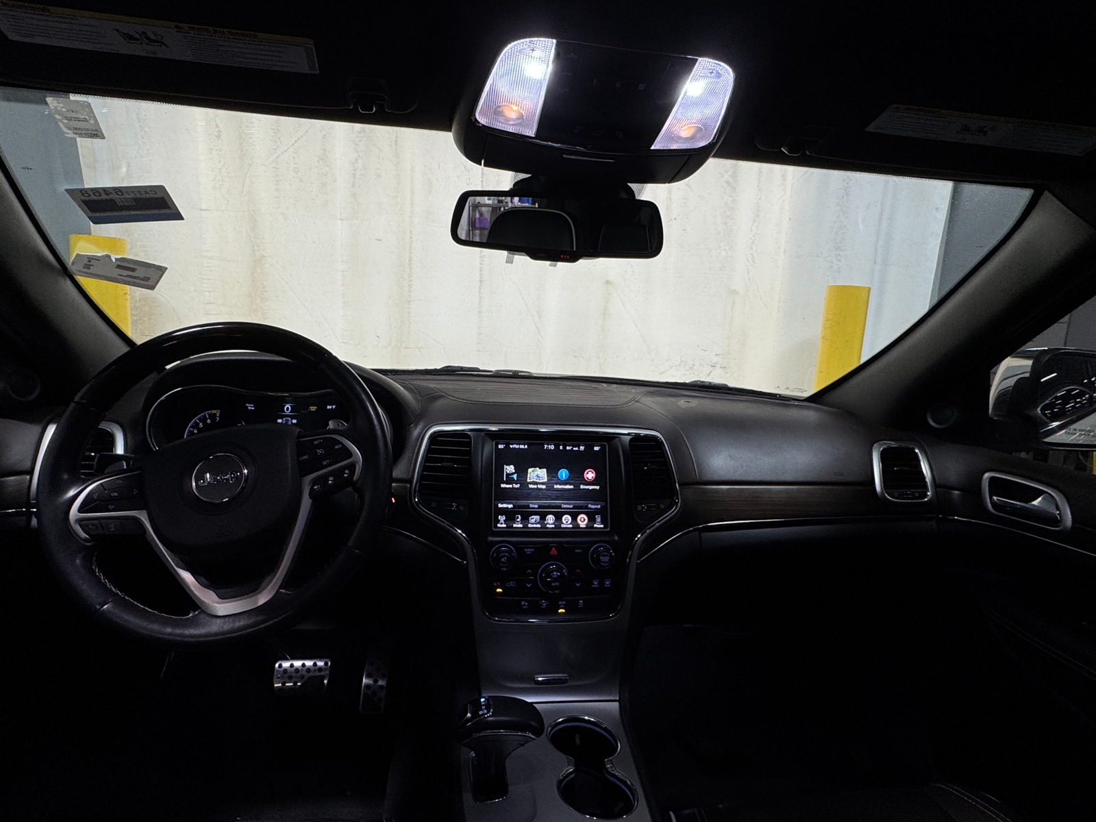 Thumbnail: 2014 Jeep Grand Cherokee - 2
