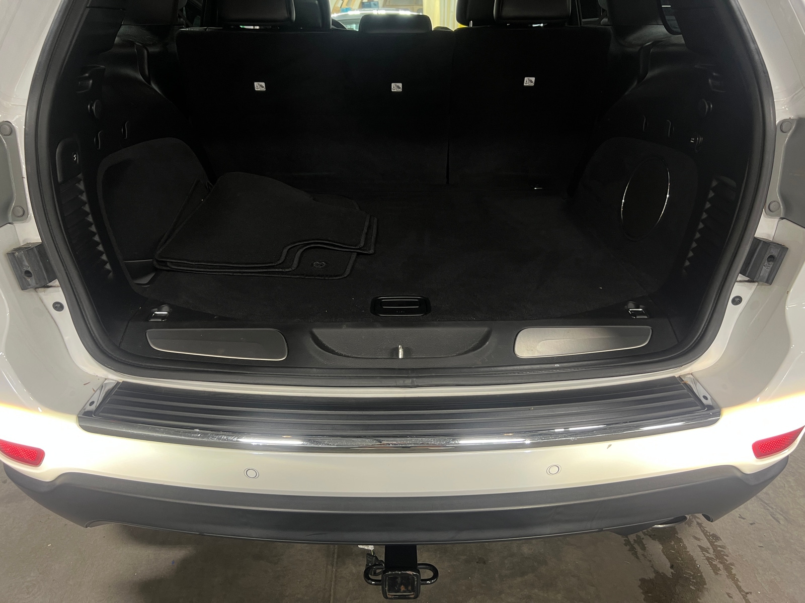 Thumbnail: 2019 Jeep Grand Cherokee - 6