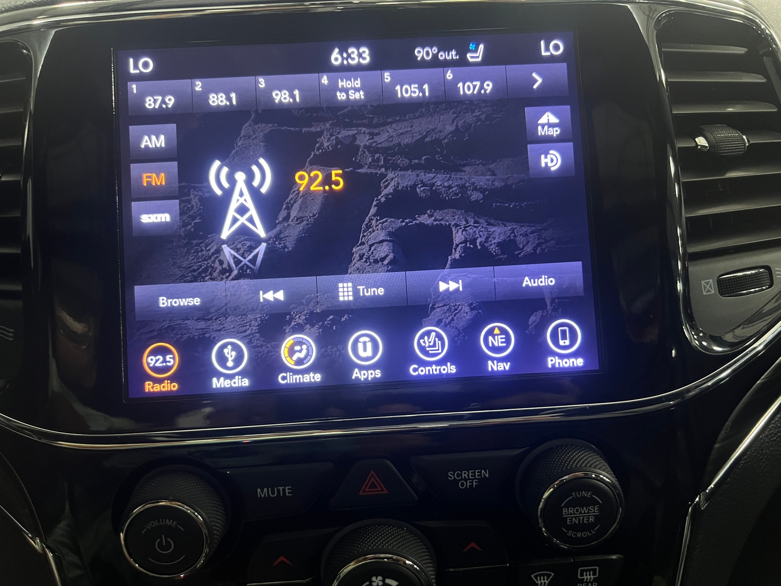 Thumbnail: 2019 Jeep Grand Cherokee - 3