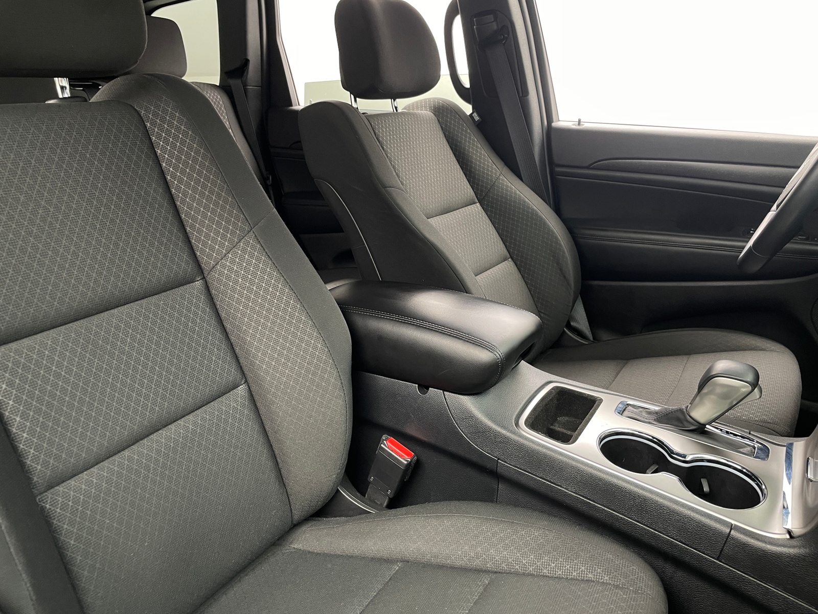 Thumbnail: 2018 Jeep Grand Cherokee - 2