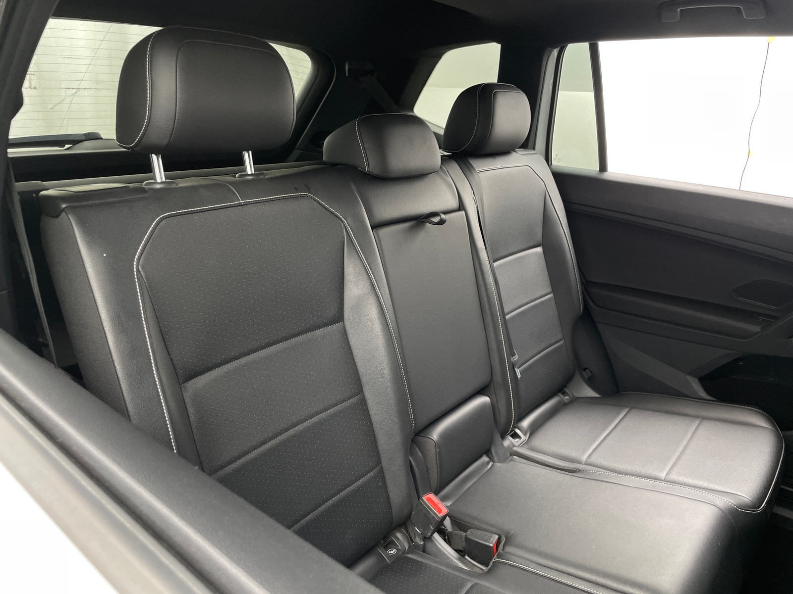 Thumbnail: 2021 Volkswagen Tiguan - 5
