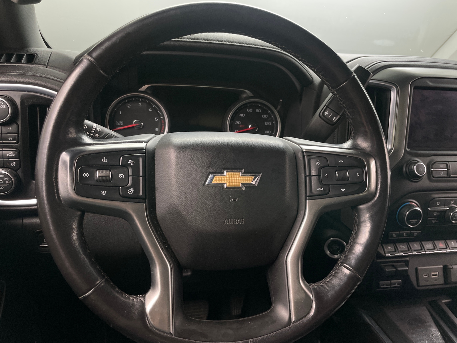 Thumbnail: 2021 Chevrolet Silverado 1500 - 4