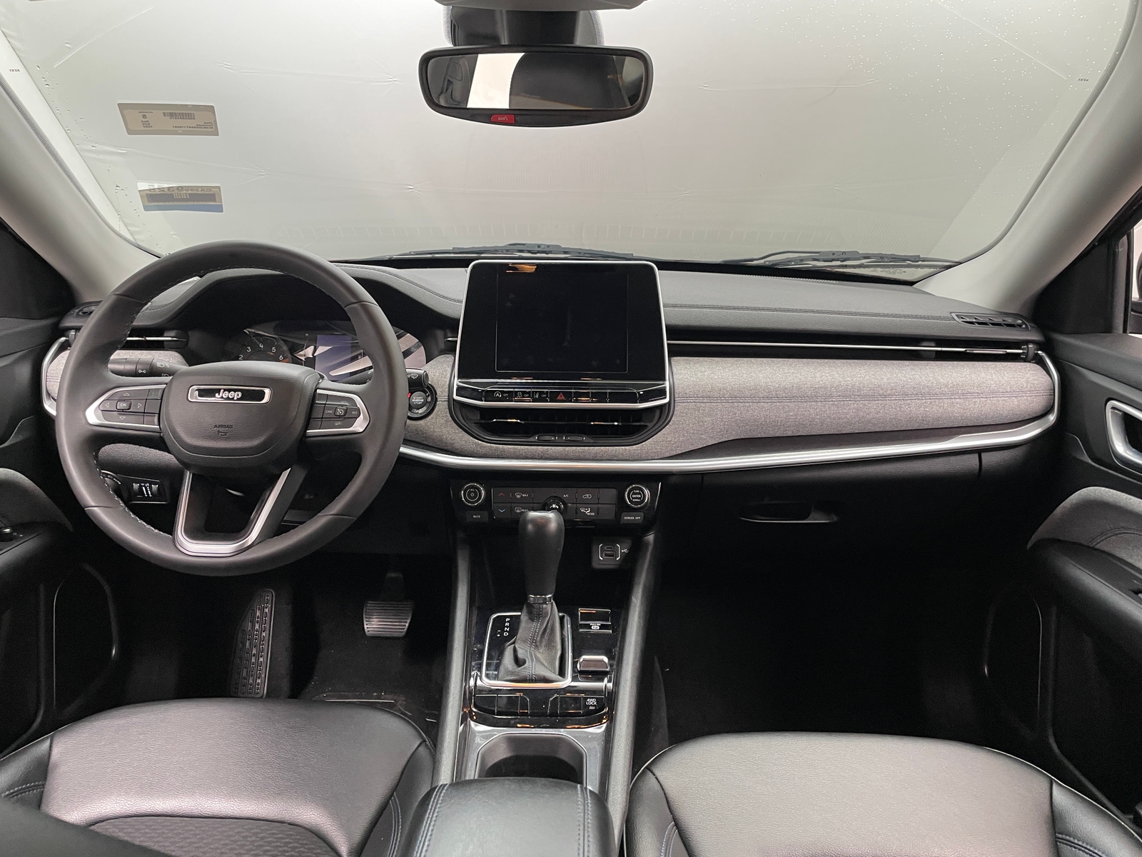 Thumbnail: 2022 Jeep Compass - 3