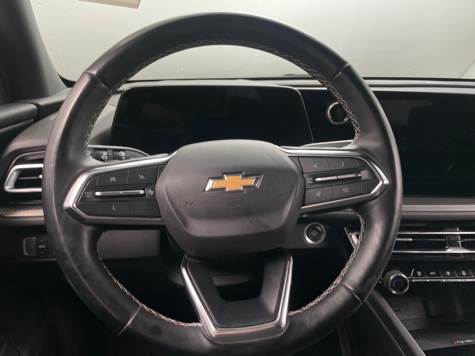 Thumbnail: 2024 Chevrolet Traverse - 5