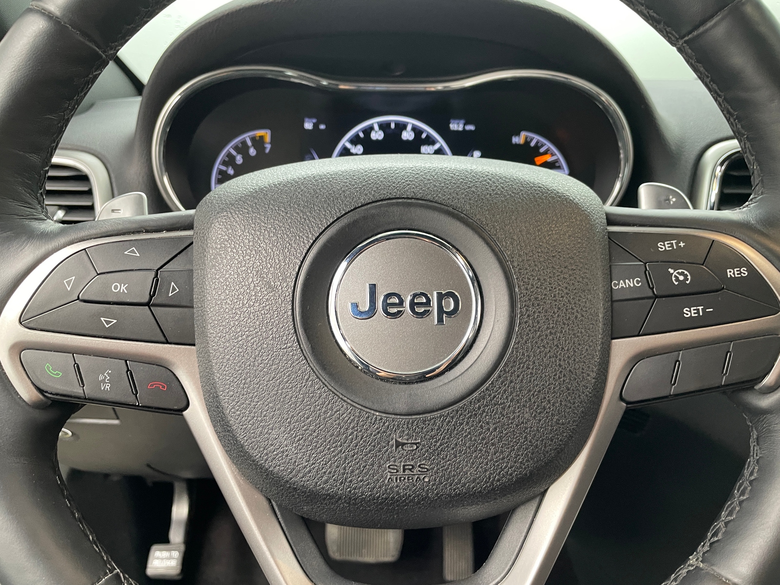 Thumbnail: 2017 Jeep Grand Cherokee - 5