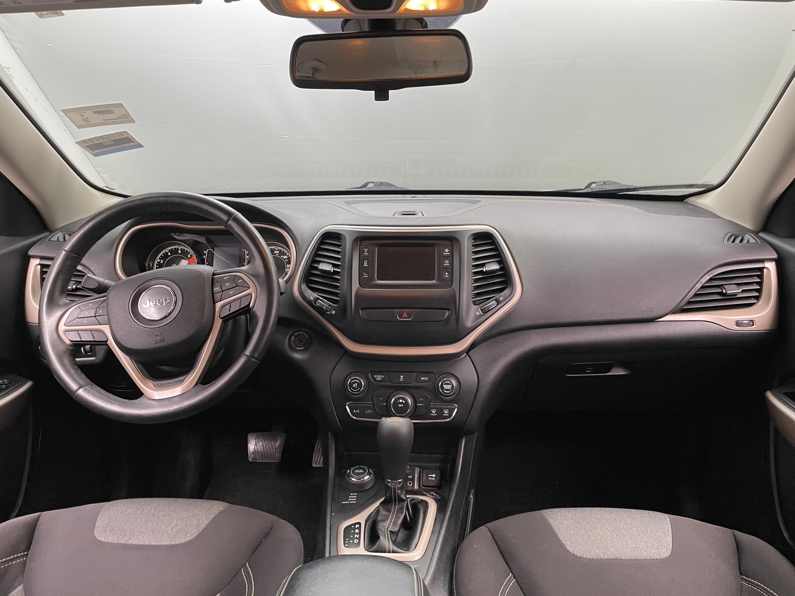 Thumbnail: 2018 Jeep Cherokee - 3
