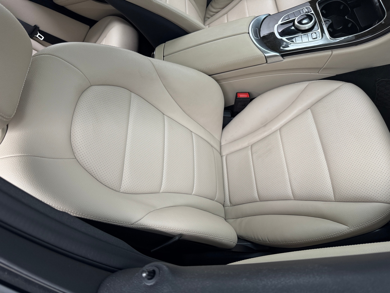 Thumbnail: 2020 Mercedes-Benz C-Class - 2