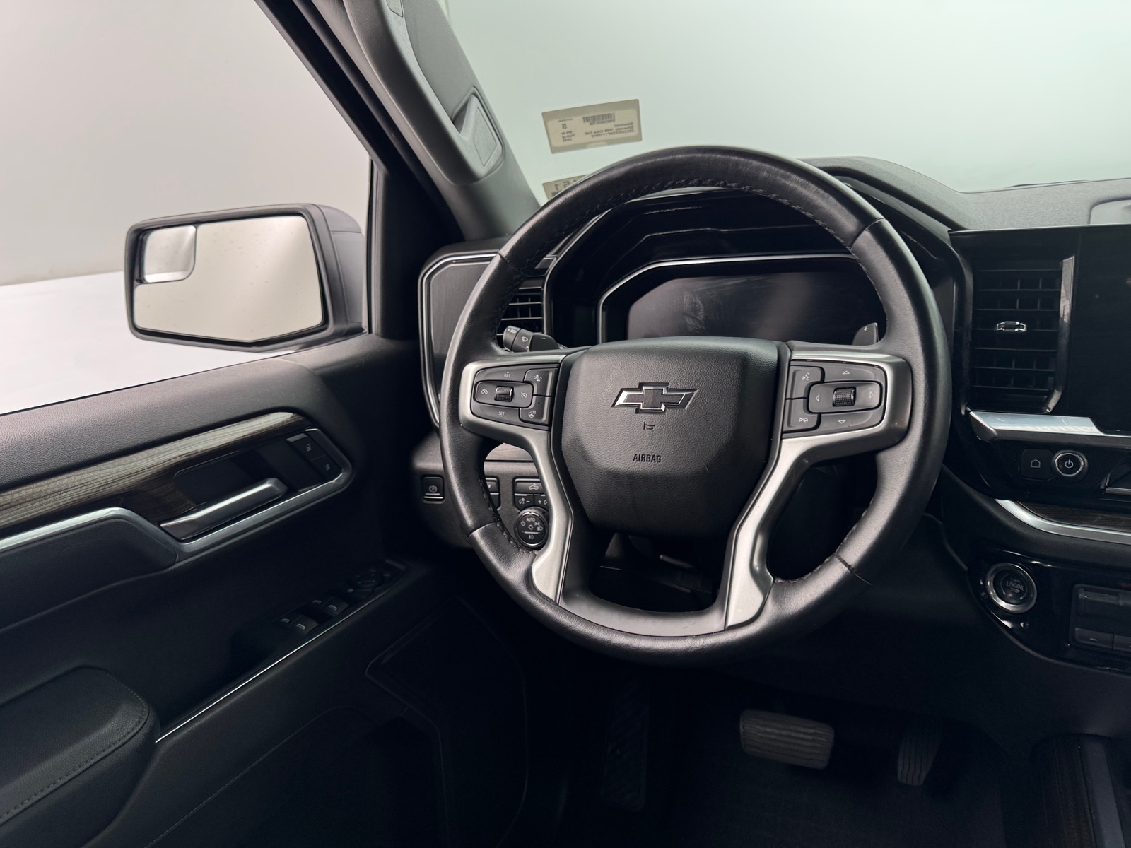Thumbnail: 2023 Chevrolet Silverado 1500 - 5