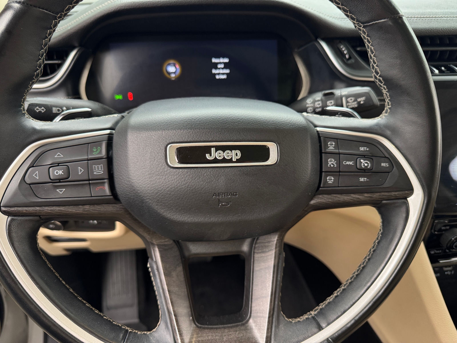 Thumbnail: 2021 Jeep Grand Cherokee L - 4