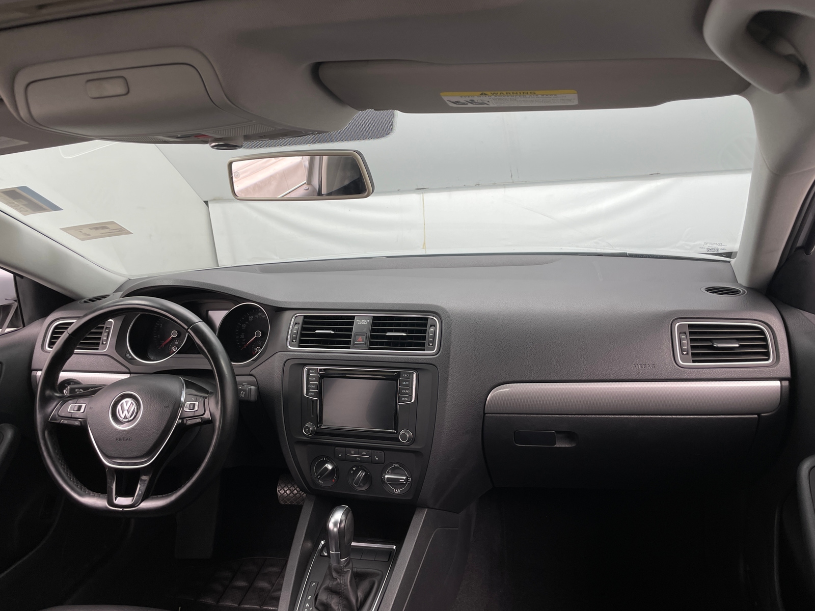 Thumbnail: 2017 Volkswagen Jetta - 2