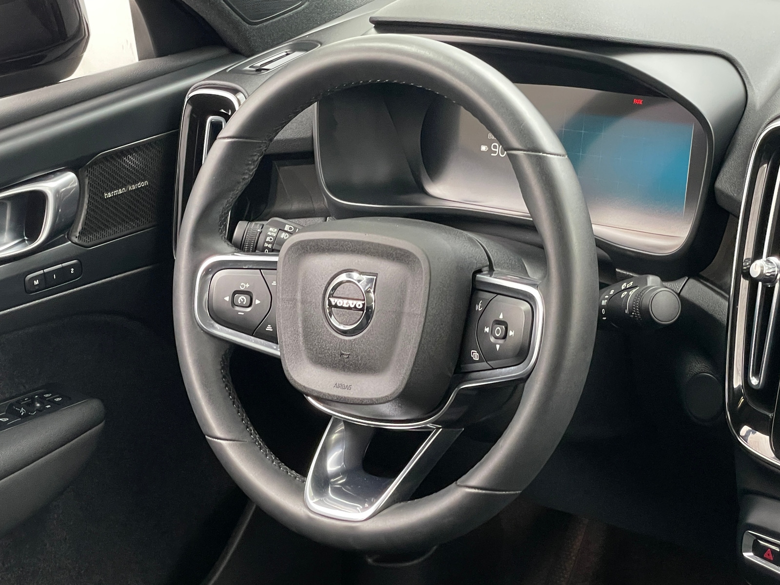 Thumbnail: 2023 Volvo C40 - 5