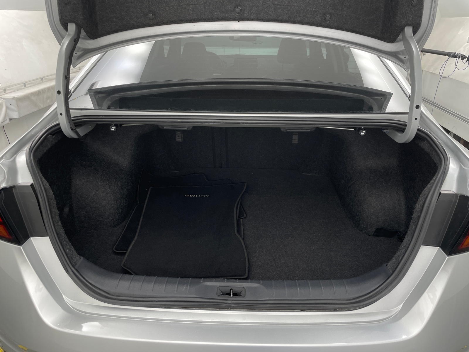 Thumbnail: 2019 Nissan Altima - 6