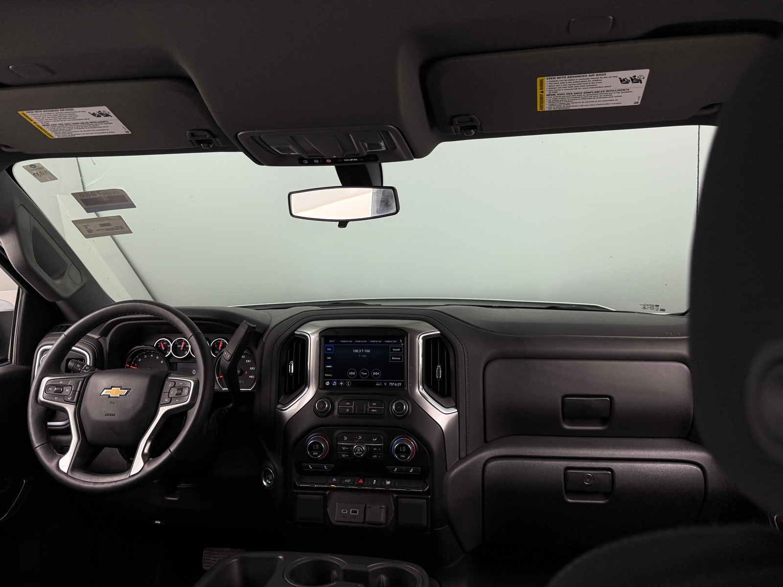 Thumbnail: 2022 Chevrolet Silverado 1500 - 3