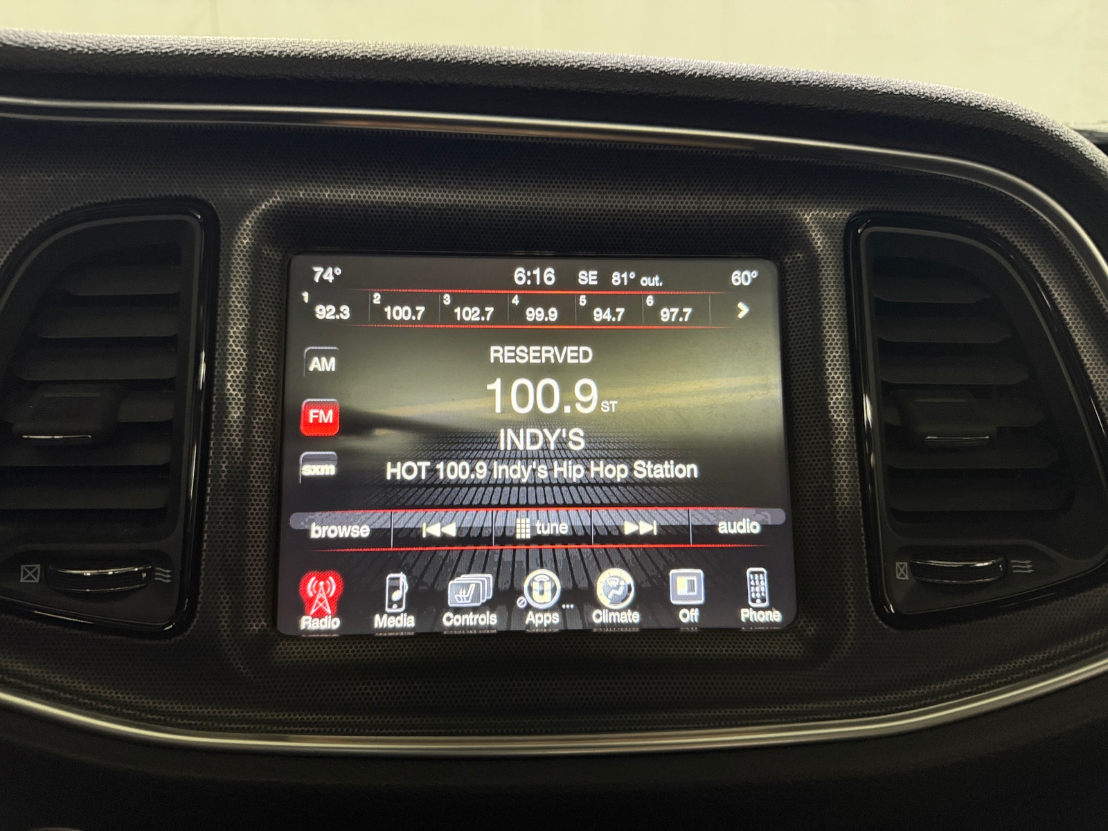 Thumbnail: 2015 Dodge Challenger - 2