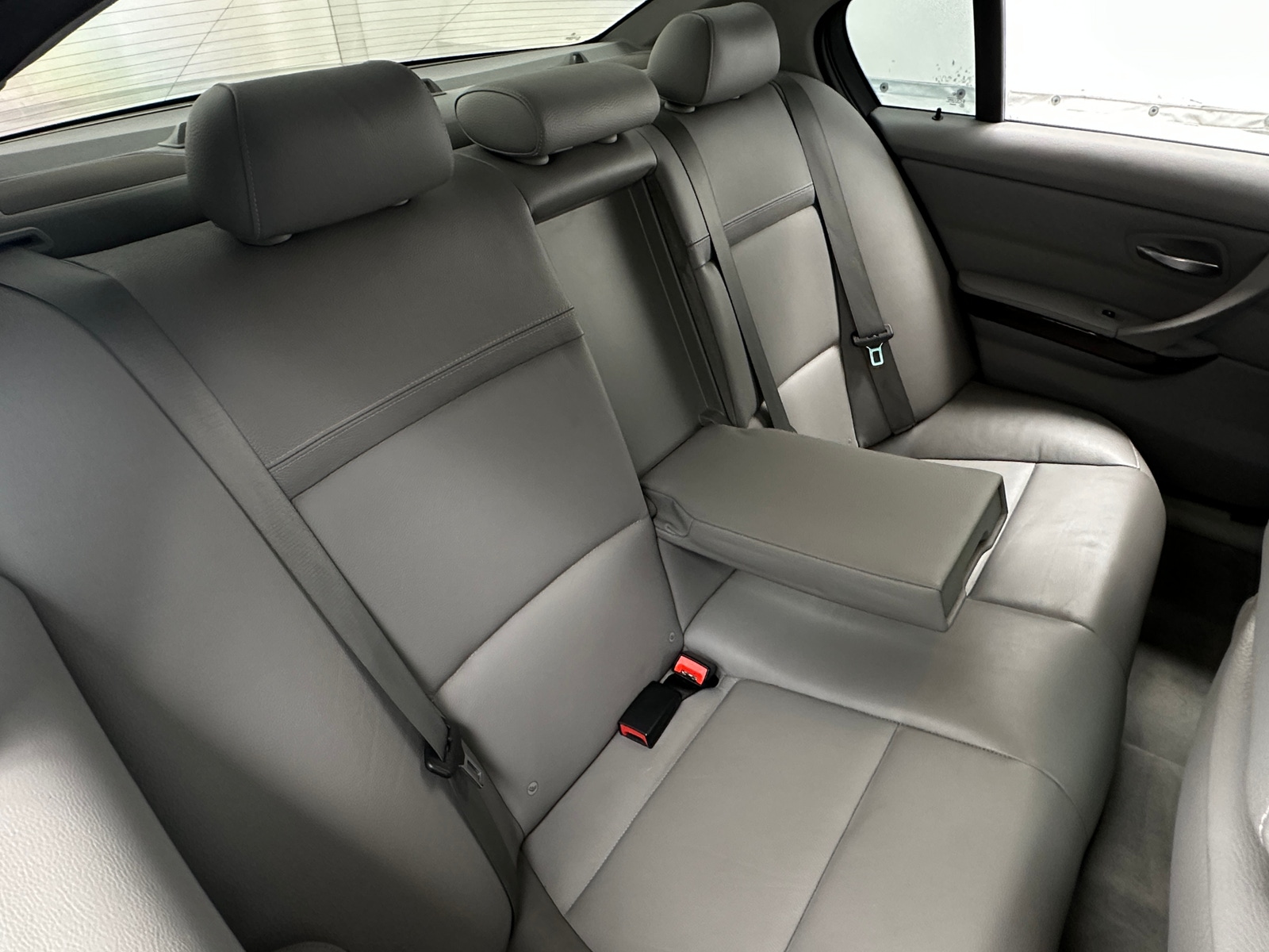 Thumbnail: 2011 BMW 3 Series - 5