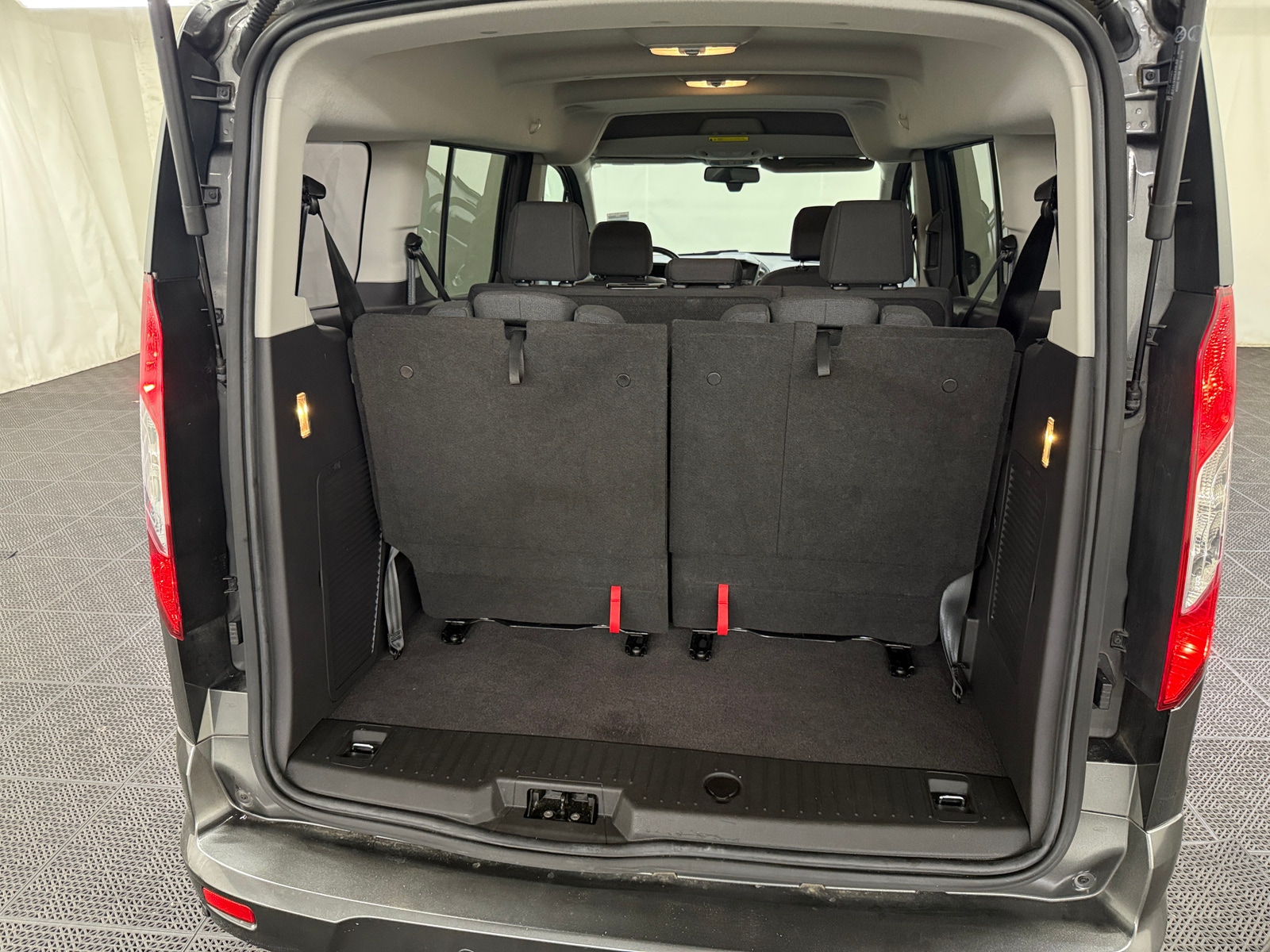 Thumbnail: 2018 Ford Transit Series - 7