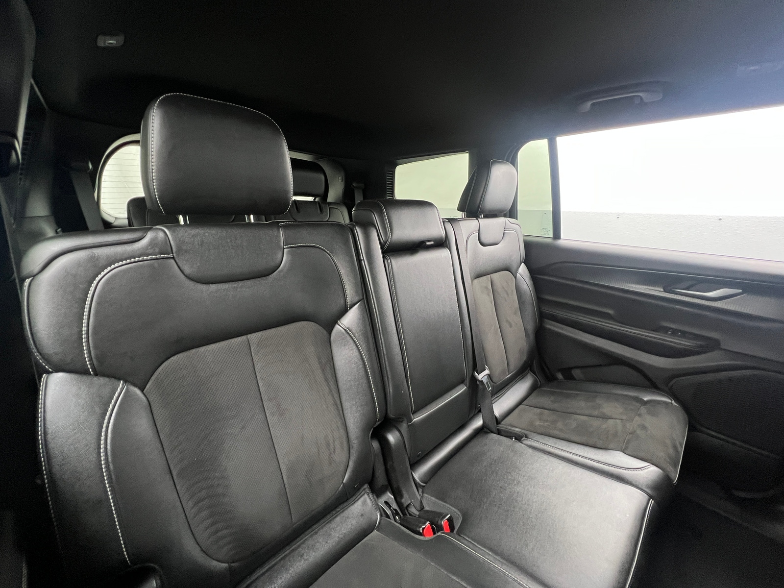 Thumbnail: 2023 Jeep Grand Cherokee L - 5