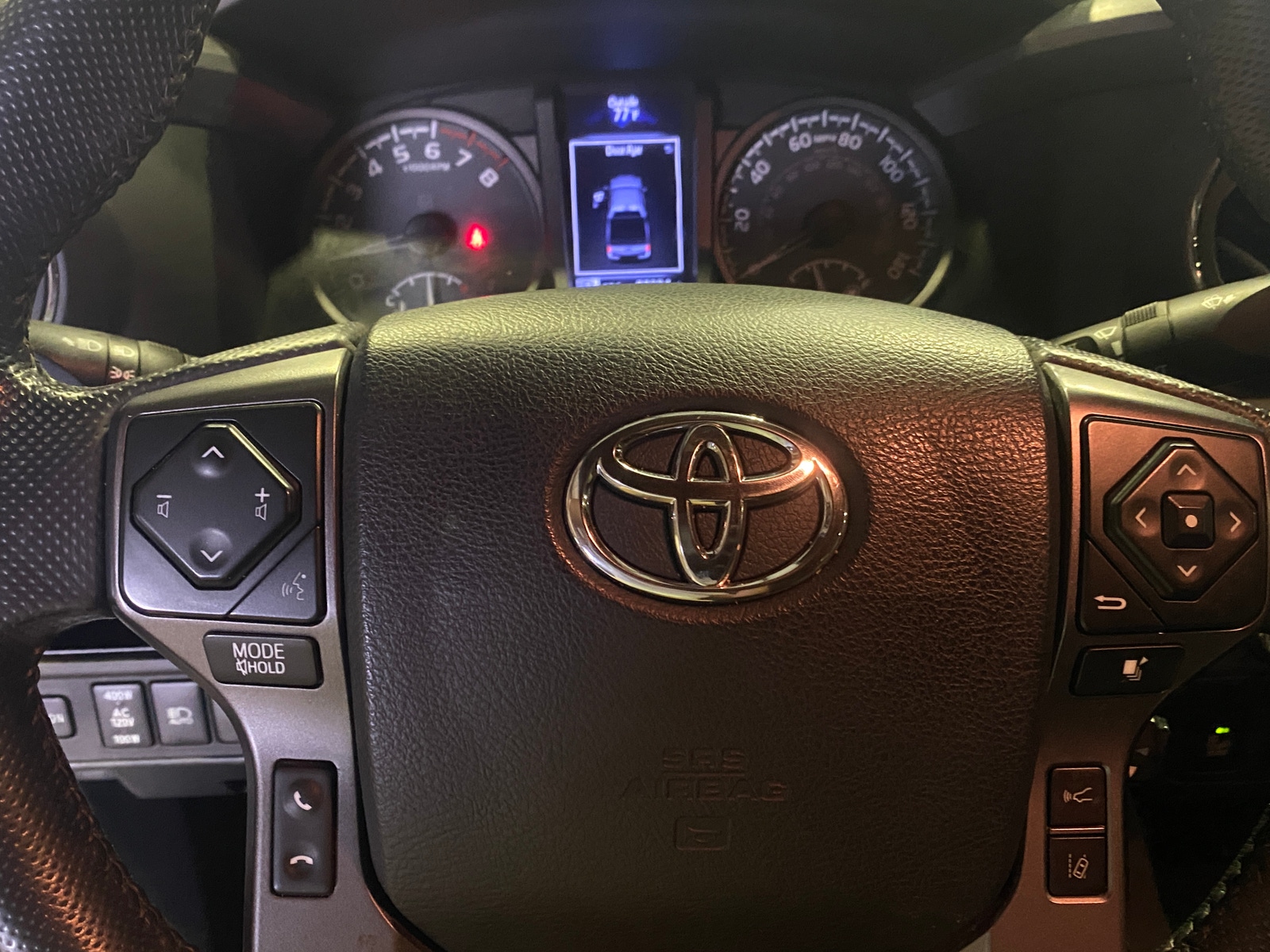 Thumbnail: 2018 Toyota Tacoma - 4