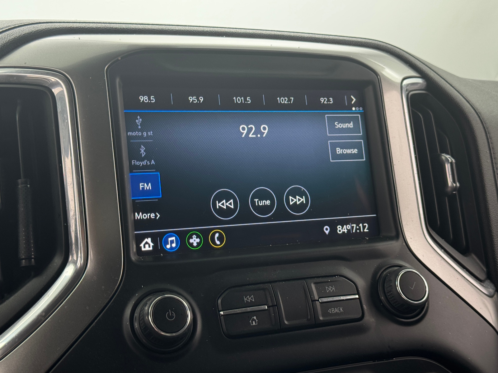Thumbnail: 2020 Chevrolet Silverado 1500 - 4