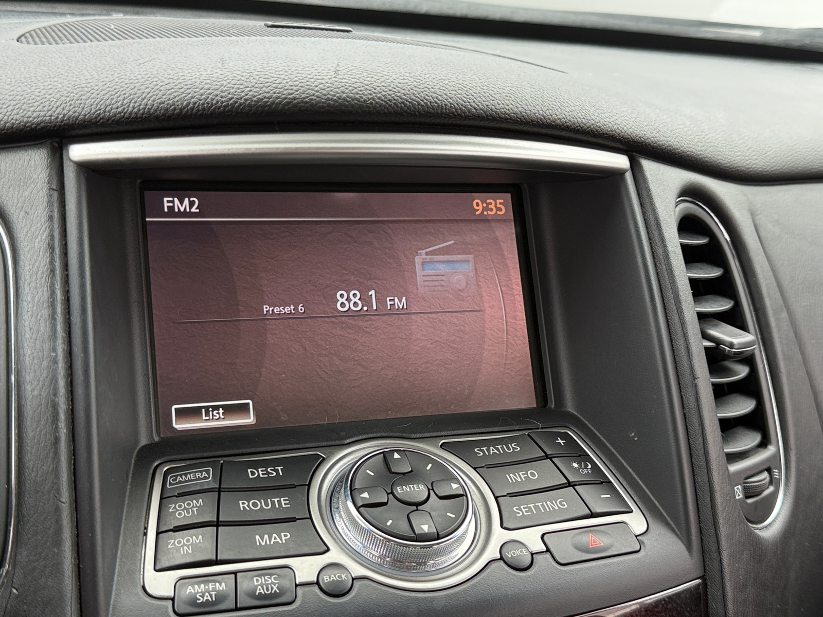 Thumbnail: 2012 INFINITI EX35 - 3