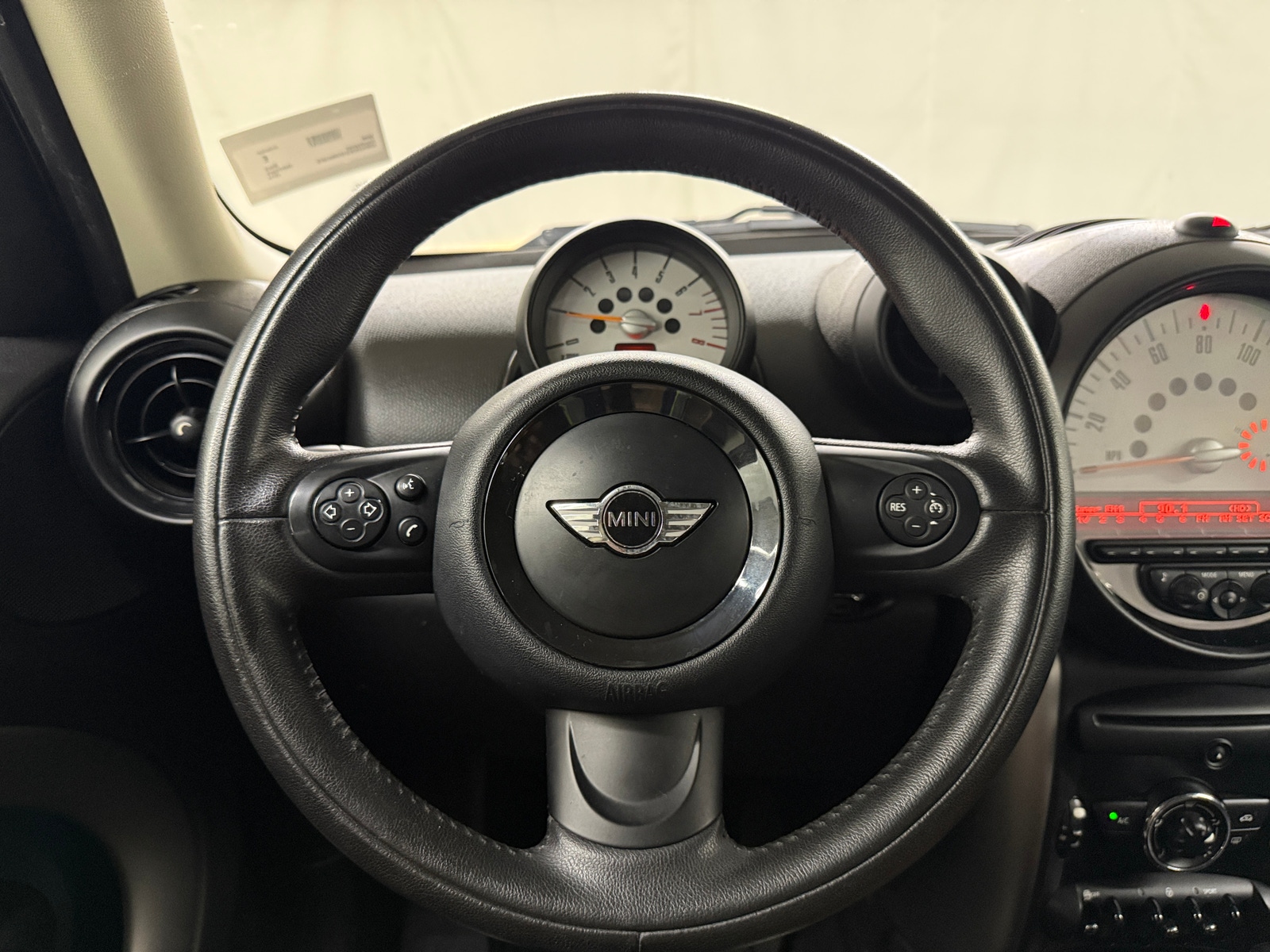 Thumbnail: 2014 MINI Cooper Countryman - 4