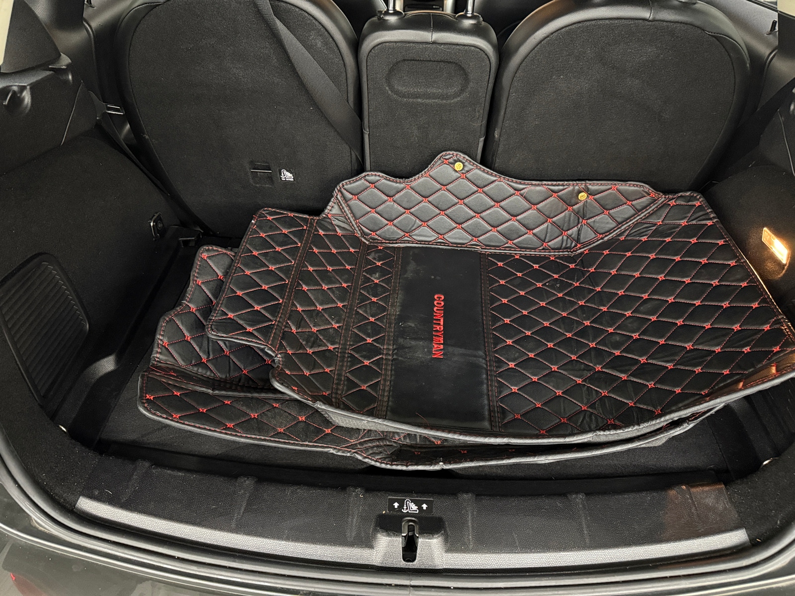 Thumbnail: 2014 MINI Cooper Countryman - 6