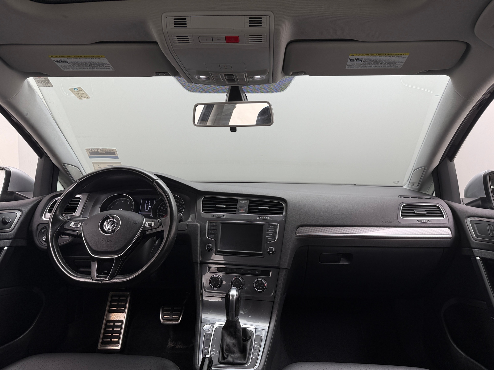 Thumbnail: 2017 Volkswagen Golf - 2