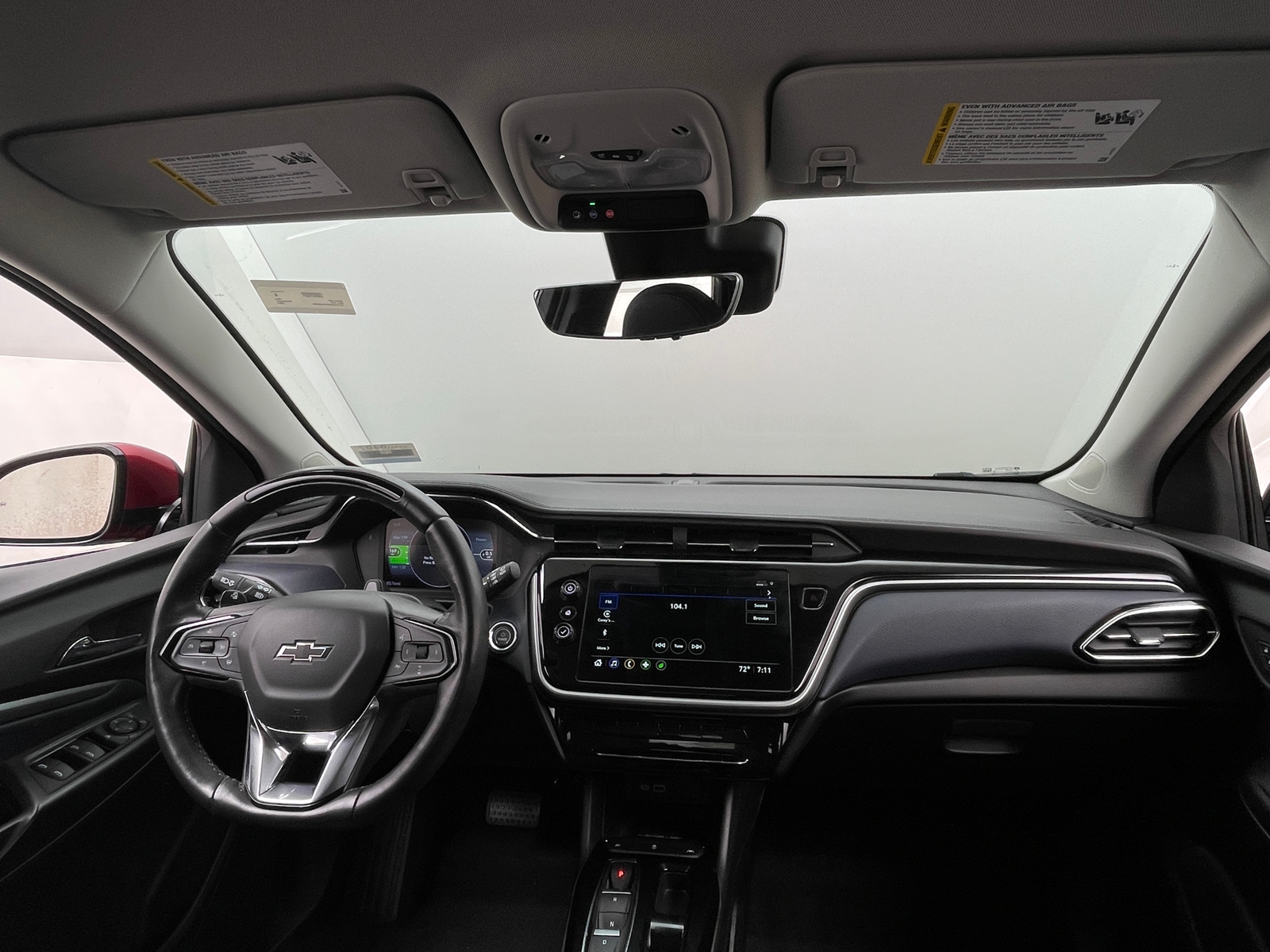 Thumbnail: 2023 Chevrolet Bolt EUV - 2