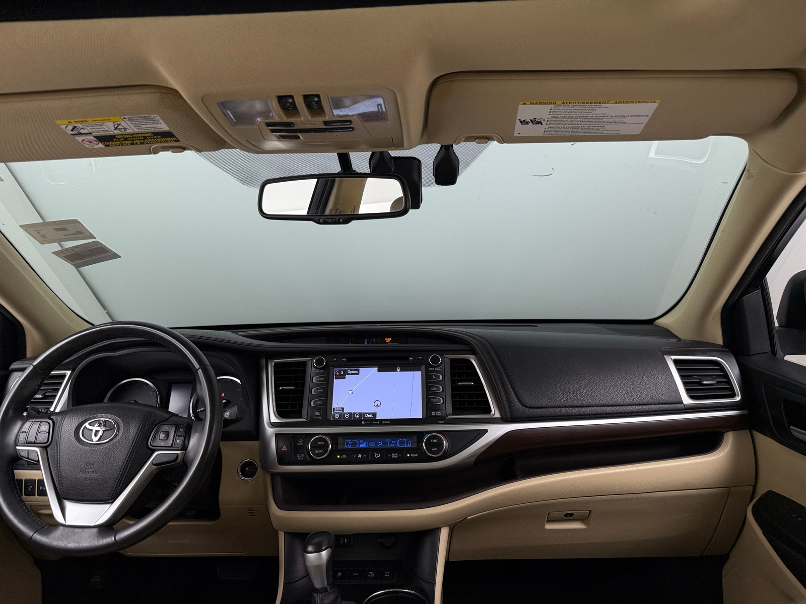 Thumbnail: 2016 Toyota Highlander - 2