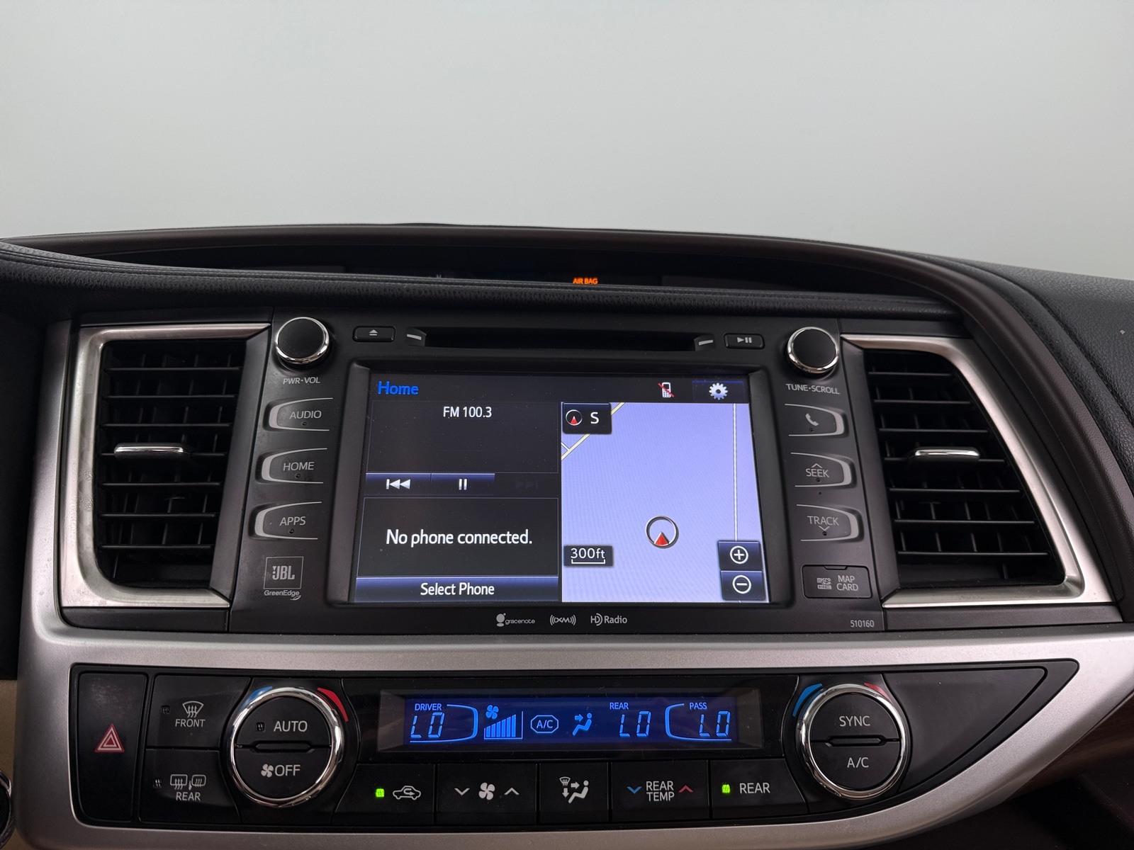 Thumbnail: 2016 Toyota Highlander - 3