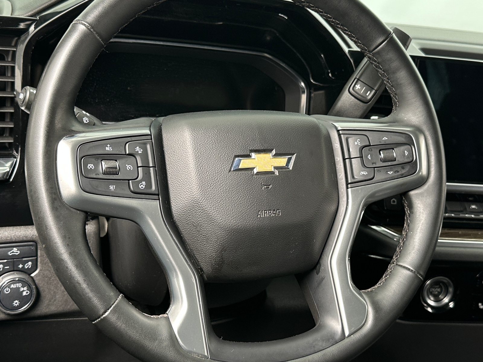 Thumbnail: 2023 Chevrolet Silverado 1500 - 5