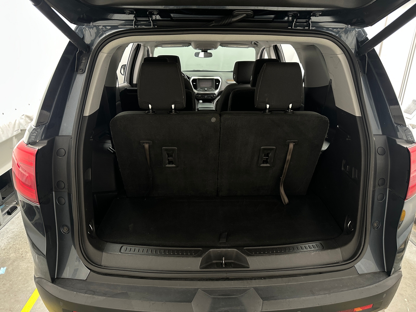 Thumbnail: 2019 GMC Acadia - 7