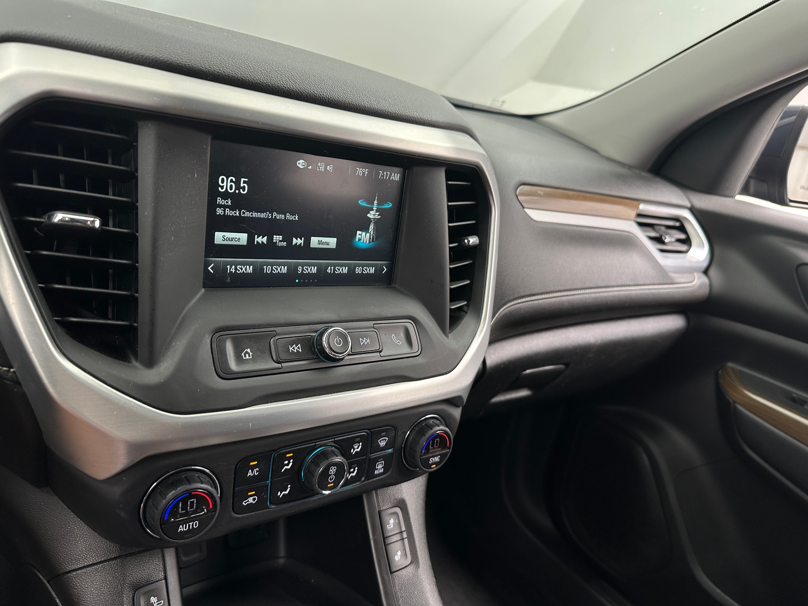 Thumbnail: 2019 GMC Acadia - 4