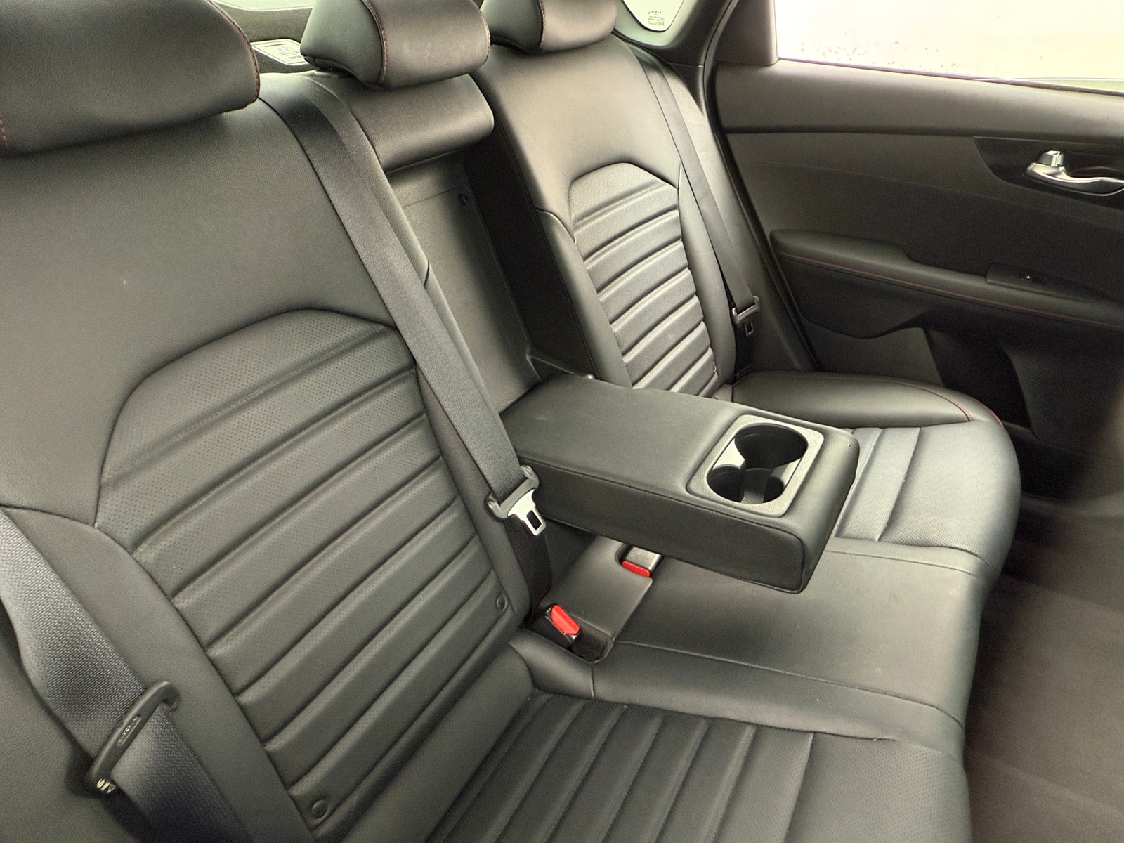 Thumbnail: 2022 Kia Forte - 5